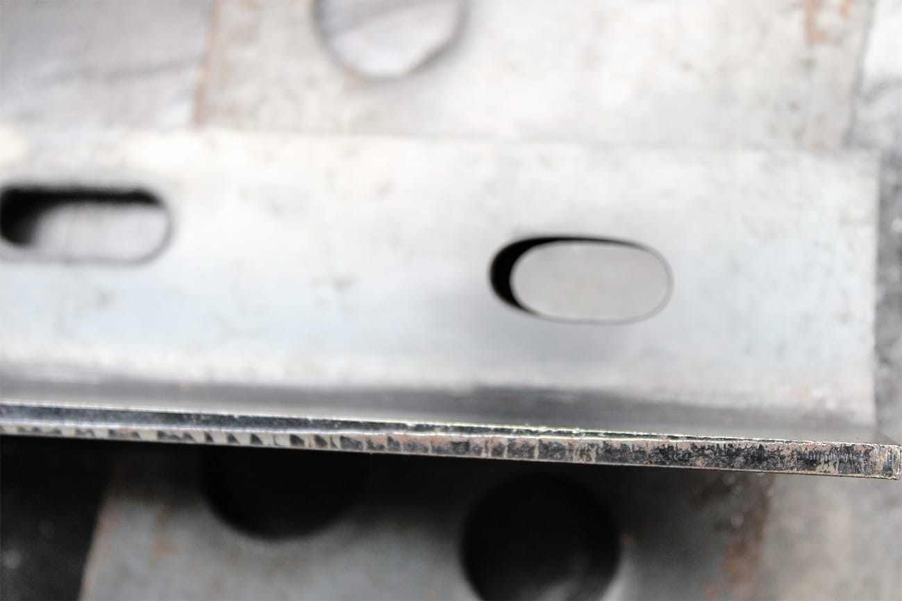 Como Evitar a Ovalização dos Furos em Chapas Metálicas